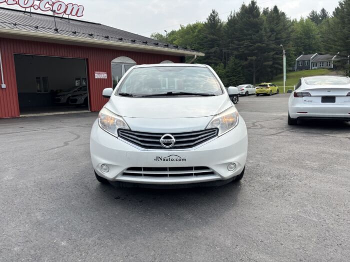 Nissan Versa - – Image 6