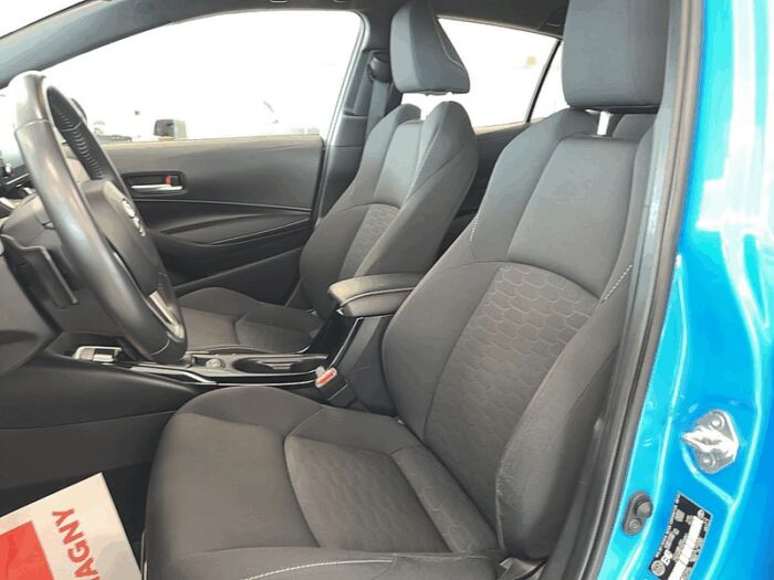 Toyota Corolla à hayon Manuelle - Image 9