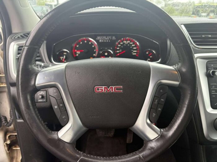 GMC Acadia SLE - Image 14