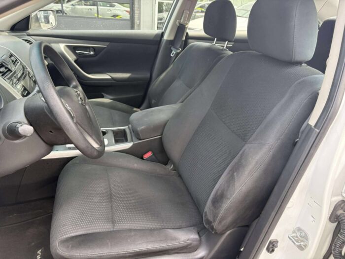 Nissan Altima 2,5 – Image 11