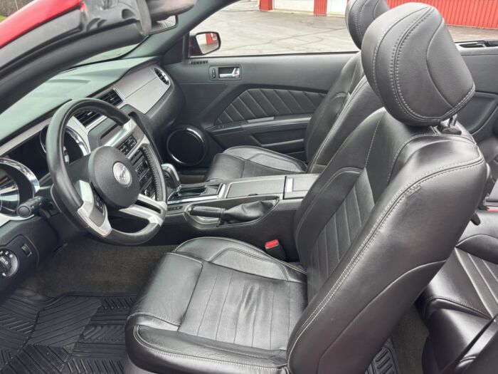 Ford Mustang GT – Image 9