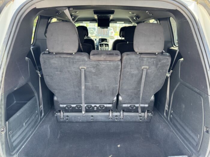 Dodge Grand Caravan SXT – Image 8