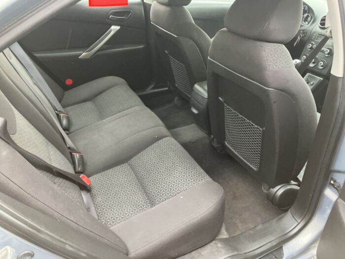 Pontiac G6 SE – Image 11