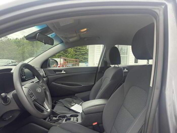 Hyundai Tucson Essential TI avec ensemble sécurité – Image 9