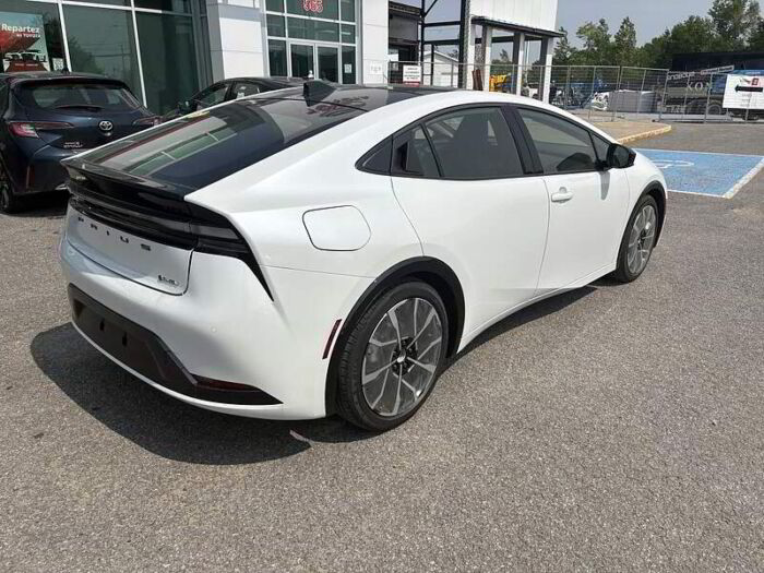 Toyota Prius Plug-In XSE - VÉHICULE NEUF - – Image 7