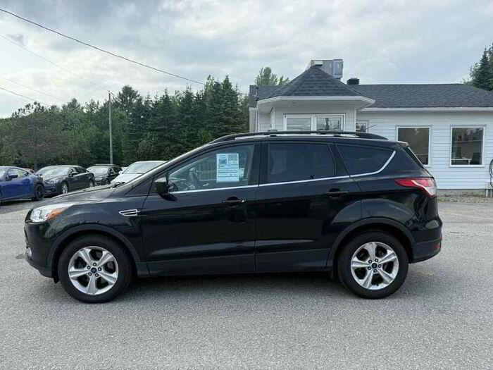 Ford Escape 4 portes SE, Traction avant – Image 3