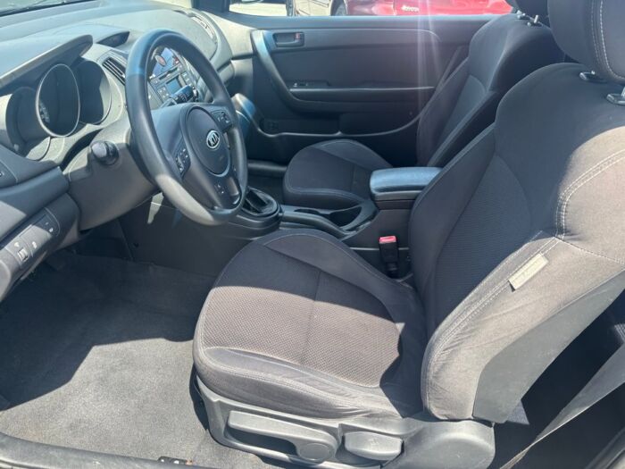 Kia Forte Koup EX - Image 8