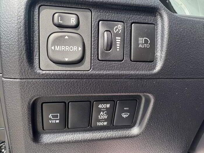 Toyota 4Runner N/A – Image 16