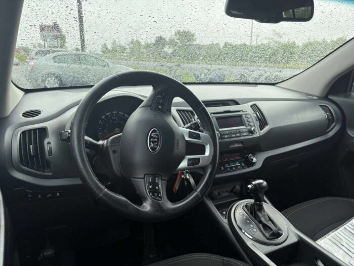 KIA Sportage EX – Image 11