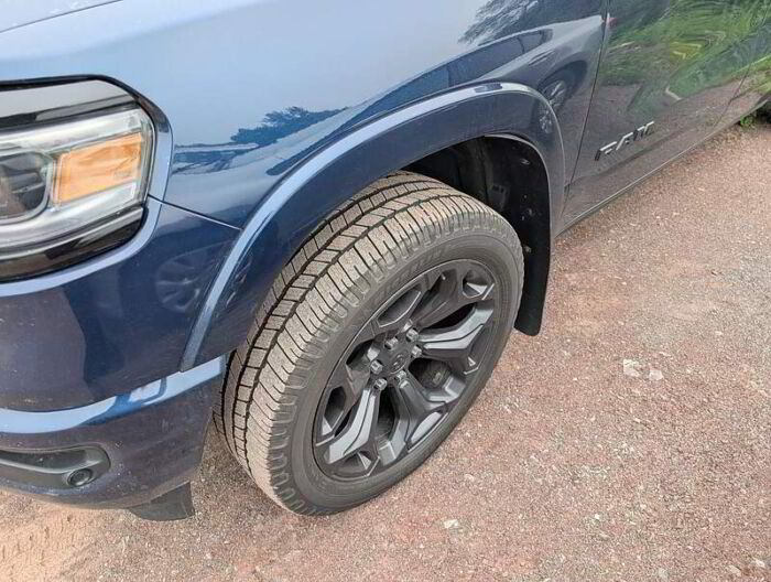 RAM 1500 Limited CREW CAB 4x4 BLUETOOTH TOIT CUIR GPS – Image 12