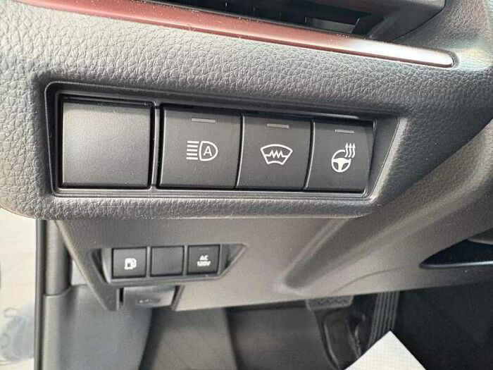 Toyota Prius Plug-In XSE - VÉHICULE NEUF - – Image 11