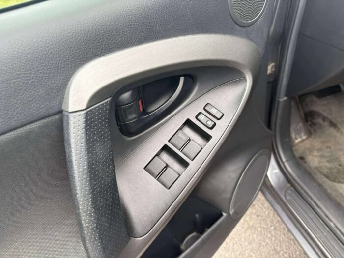 Toyota RAV4 Sport – Image 14