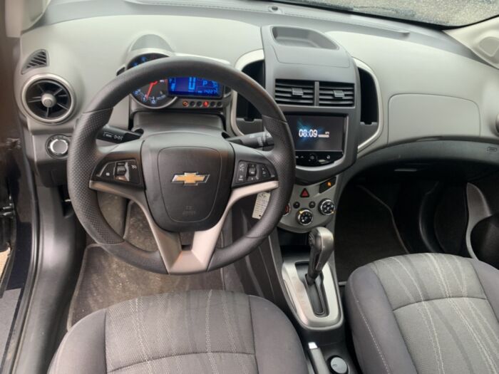 Chevrolet Sonic LT – Image 11