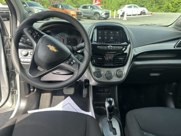 Chevrolet Spark LT – Image 9
