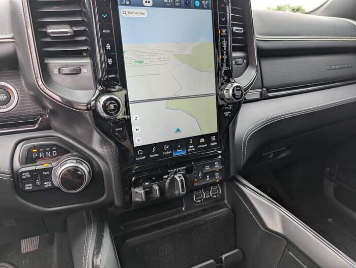 RAM 1500 Limited CREW CAB 4x4 BLUETOOTH TOIT CUIR GPS – Image 18