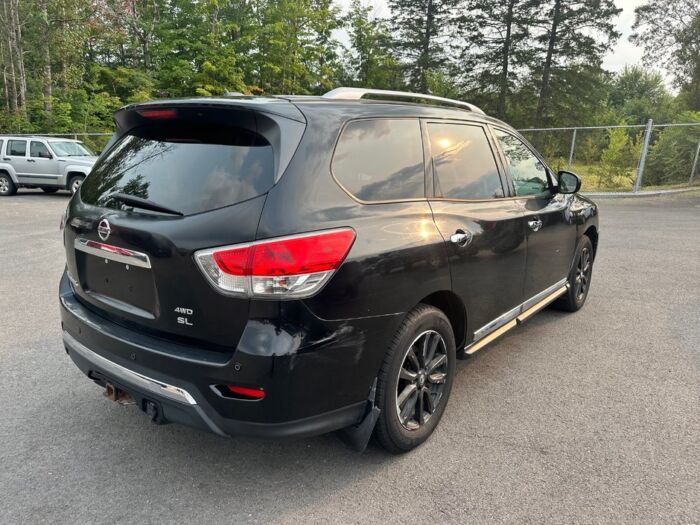Nissan Pathfinder SL - Image 3