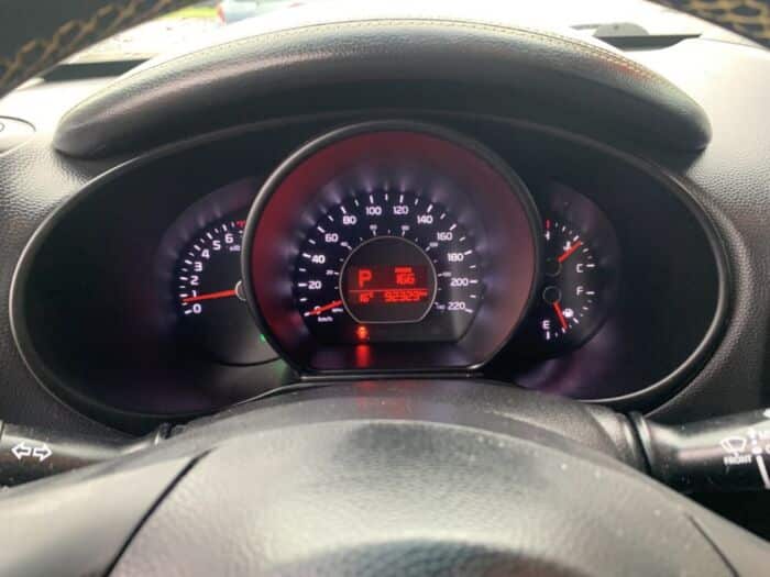 KIA Soul EX - Image 11
