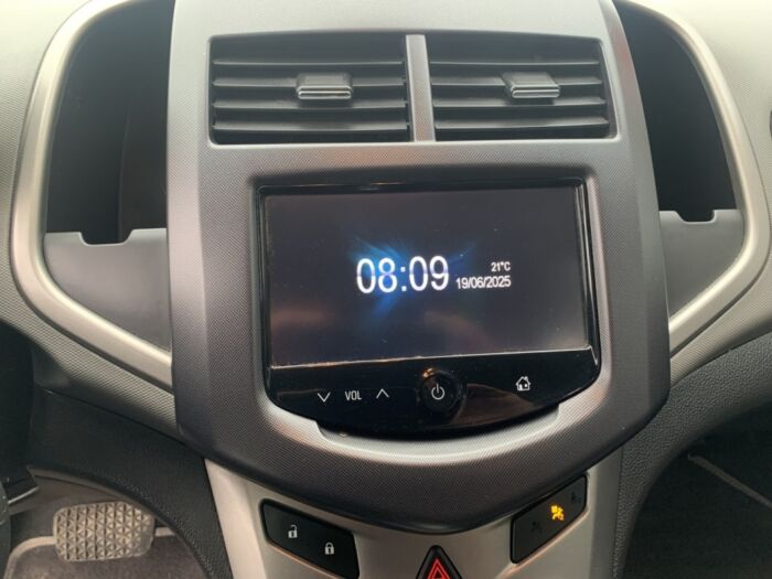 Chevrolet Sonic LT – Image 15