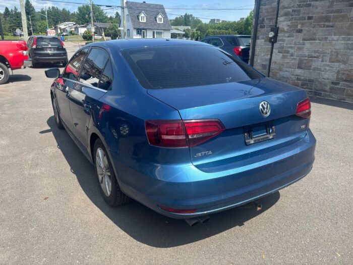 Volkswagen Jetta Sedan COMFORTLINE – Image 5