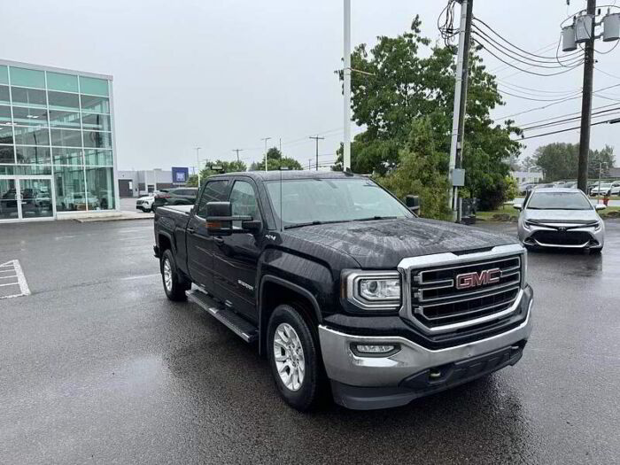 GMC Sierra 1500 SLE CREWCAB 4X4 - BAS MILLAGE - – Image 5