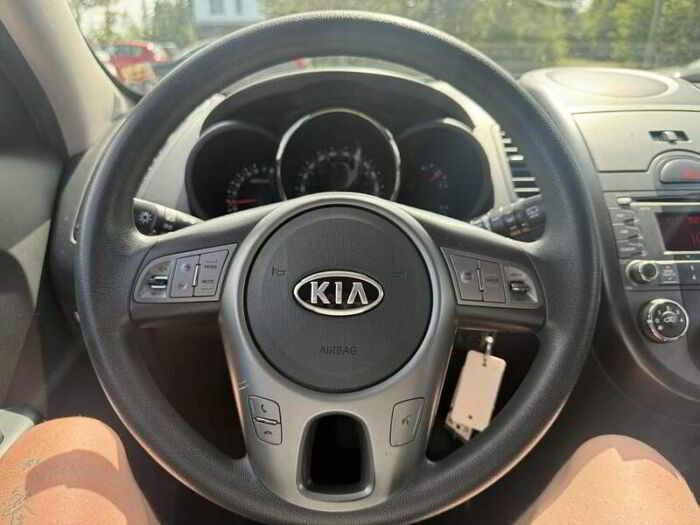 Kia Soul Familiale 5 portes automatique 2u – Image 15