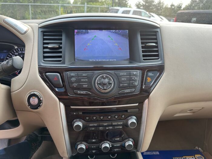 Nissan Pathfinder SL - Image 15
