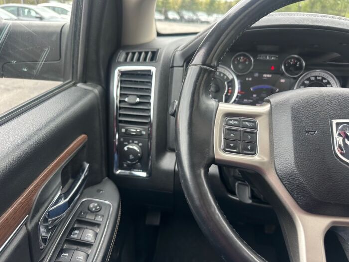 Ram 1500 LARAMIE – Image 12