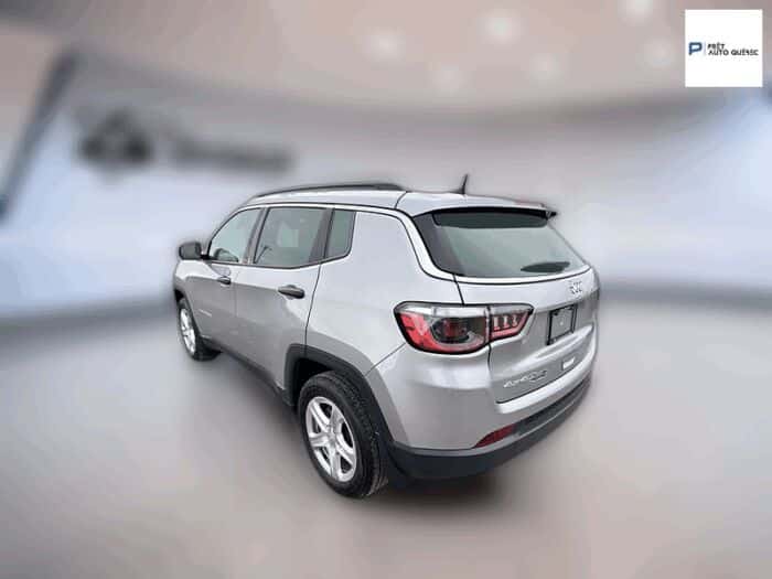 Jeep Compass Sport 4x4 – Image 9