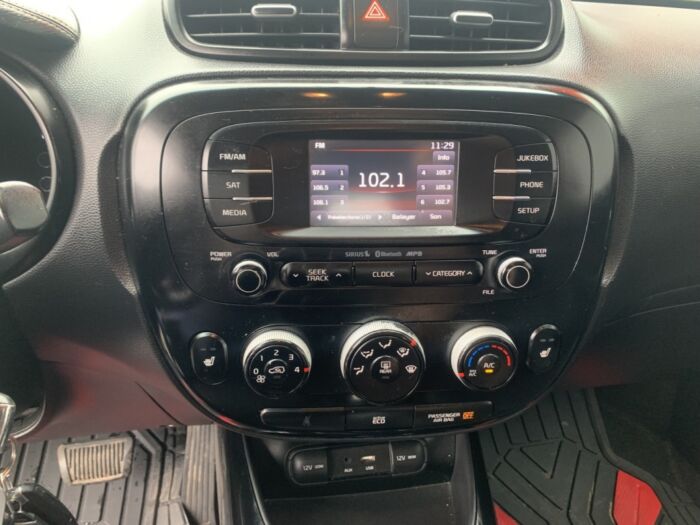 KIA Soul EX - Image 14