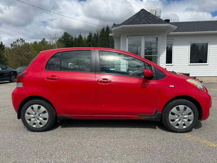 Toyota Yaris Hayon 5 portes, boîte automatique, LE – Image 7