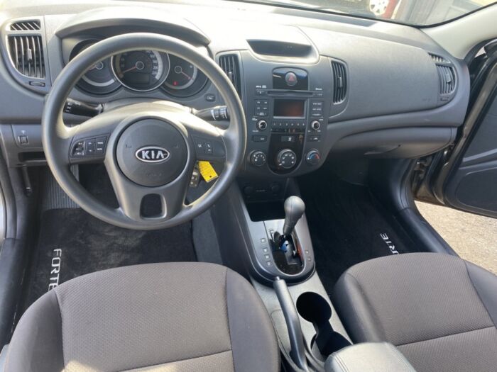 KIA Forte LX – Image 10