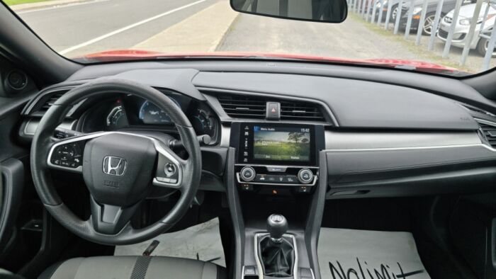 Honda Civic Coupe LX – Image 11