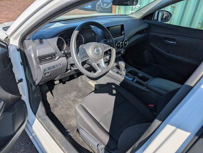 Nissan Sentra S Plus BLUETOOTH CAMÉRA SIÈGES CHAUFFANT BAS KILO – Image 8