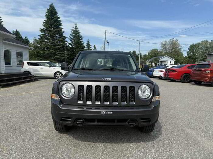 Jeep Patriot 4 RM, 4 portes, Sport – Image 9