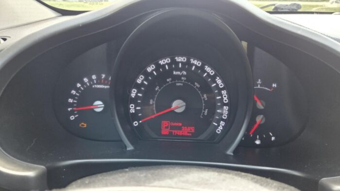 KIA Sportage LX – Image 8