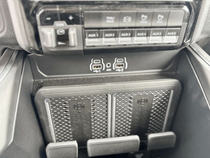 RAM 2500 Big Horn – Image 13