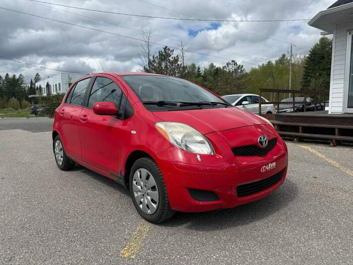 Toyota Yaris Hayon 5 portes, boîte automatique, LE – Image 8