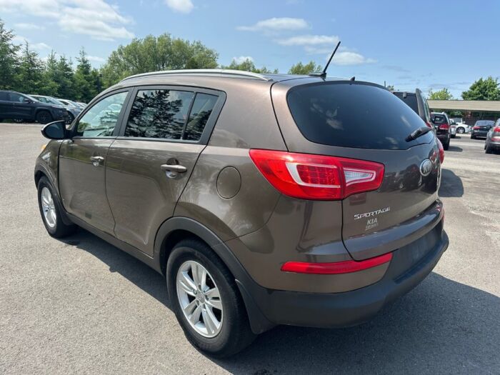 Kia Sportage LX – Image 4