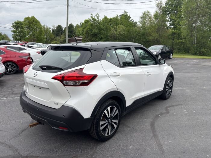 Nissan Kicks SV – Image 4