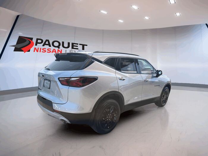Chevrolet Blazer LT ÉDITION NUIT AWD BLUETOOTH CAMÉRA BAS KILO – Image 3