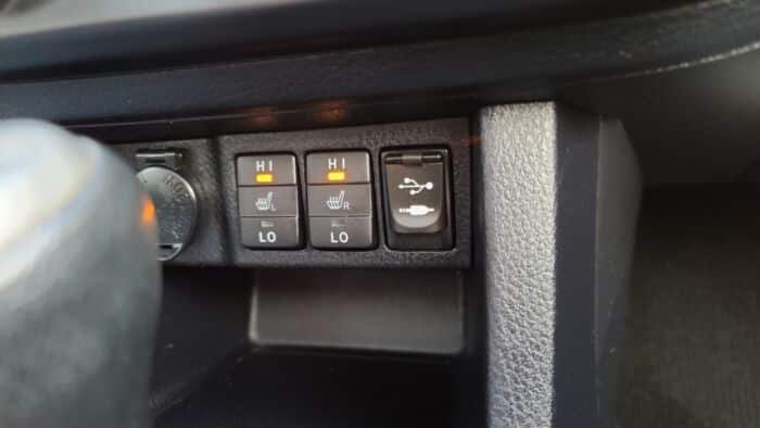 Toyota Corolla S – Image 11