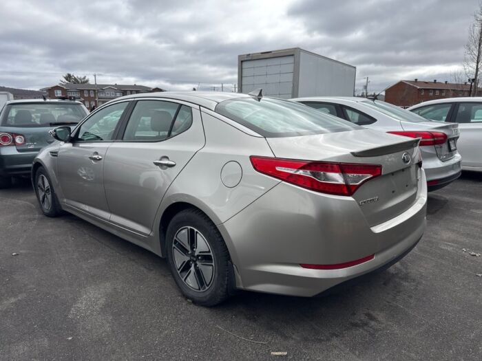 Kia Optima Hybrid EX – Image 9