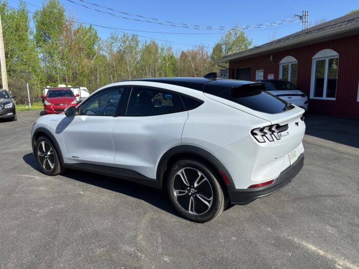 Ford mach-e Sélect – Image 3