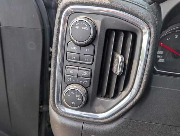 Chevrolet Silverado 1500 RST Z71 CREW CAB 4RM DIESEL BLUETOOTH CAMÉRA – Image 20