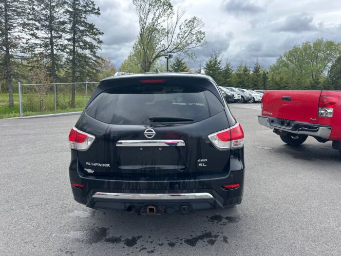 Nissan Pathfinder SL - Image 4