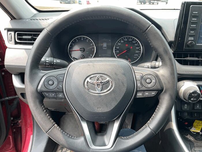 Toyota RAV4 XLE TI - Image 10