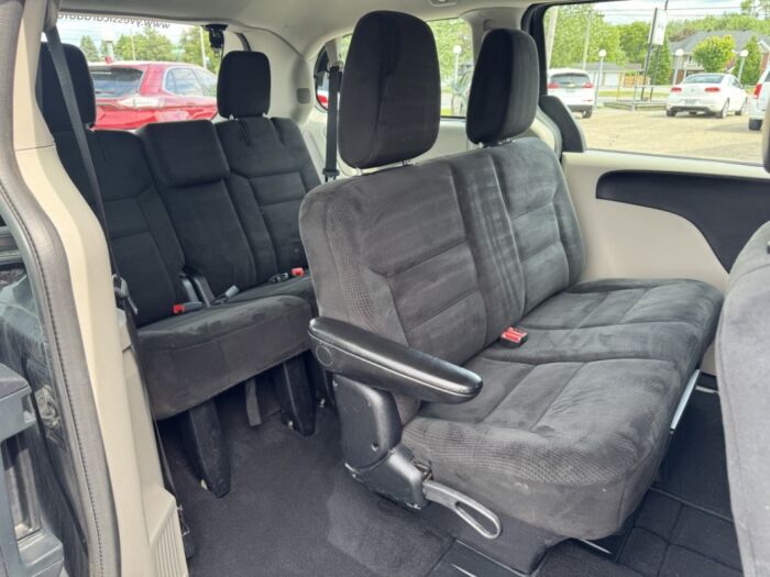 Dodge Grand Caravan Ensemble Valeur Plus – Image 10