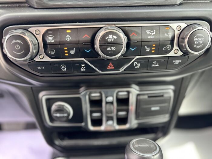 Jeep Gladiator High Altitude 4x4 – Image 14