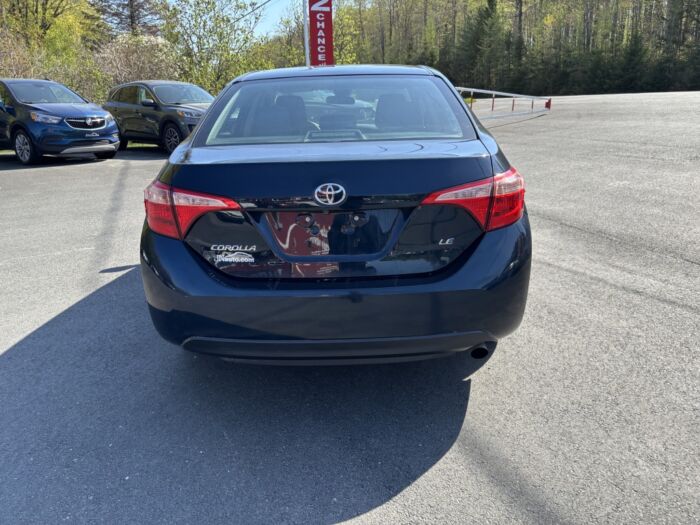 Toyota Corolla LE – Image 7