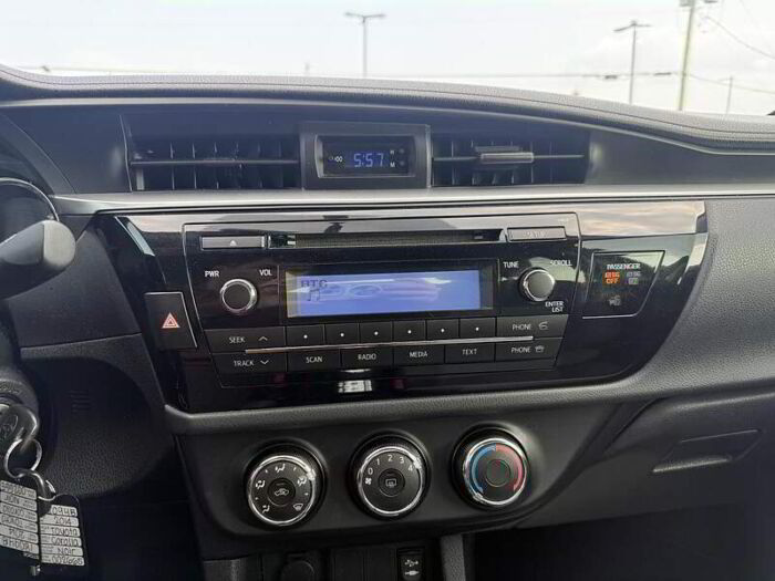 Toyota Corolla Berline 4 portes, boîte manuelle, CE – Image 15